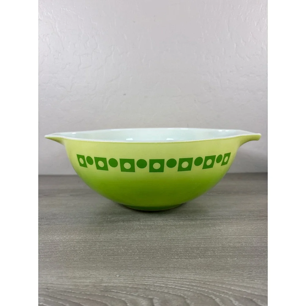Vintage Pyrex Dot Squares Lime Green Cinderella Mixing Bowl 444 4 QT